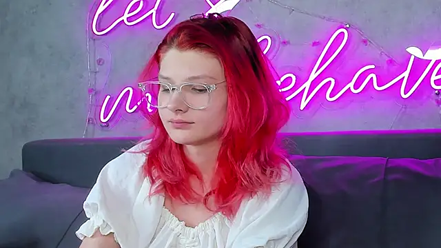 Bonnie_Hernandez webcam