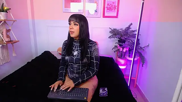 Sophiie_Bennet webcam
