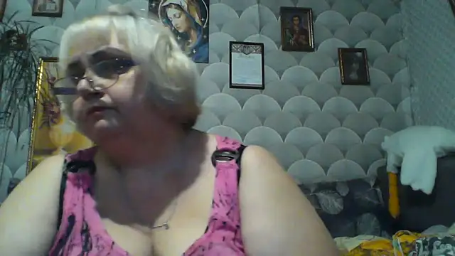 MarinaFarina53 webcam