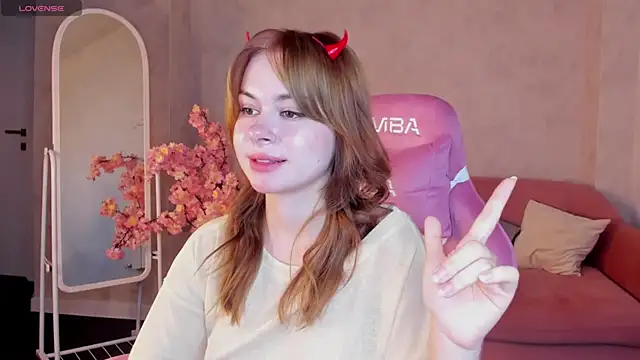 Monica_Alvarez webcam