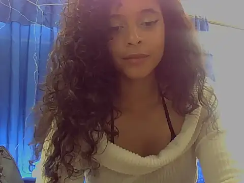 lucyli_25 webcam