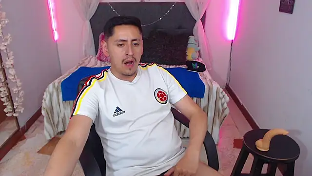 Alexx_levi webcam