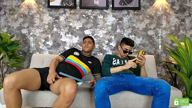 Alejandro_and_Deiby webcam