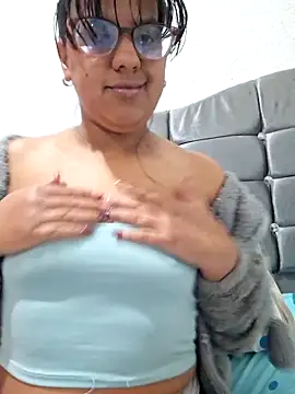 Watch ZaidaWet live on EroticFlix - High definition streams