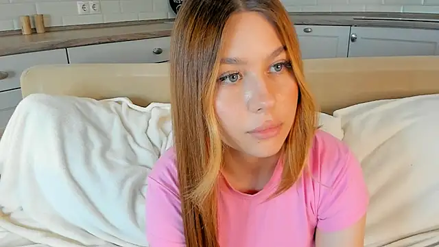 Watch AliceFlowe live on EroticFlix - High definition streams