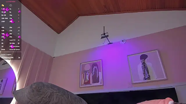 elodie_walker webcam