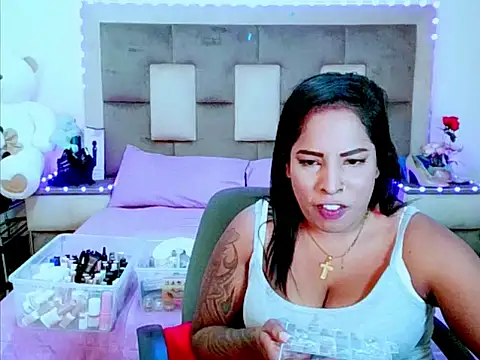 indiantopaz694u's live room