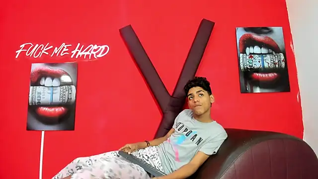 TWINKS_FRIENDS webcam