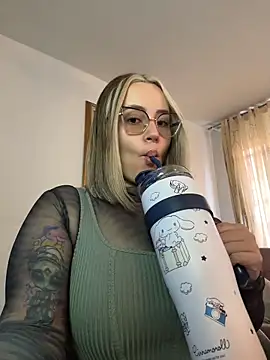 CurvyLust_x webcam
