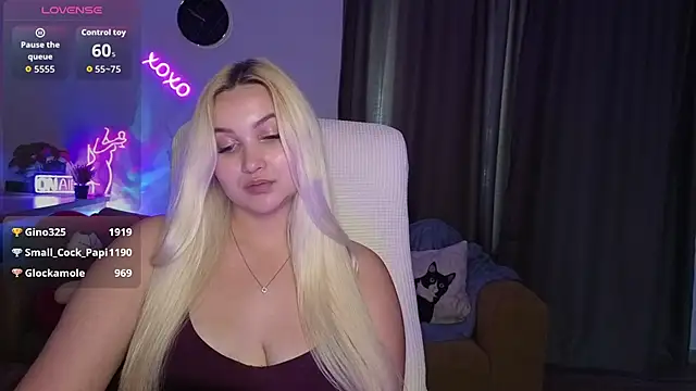 adrelaxina (F young) - dildo play