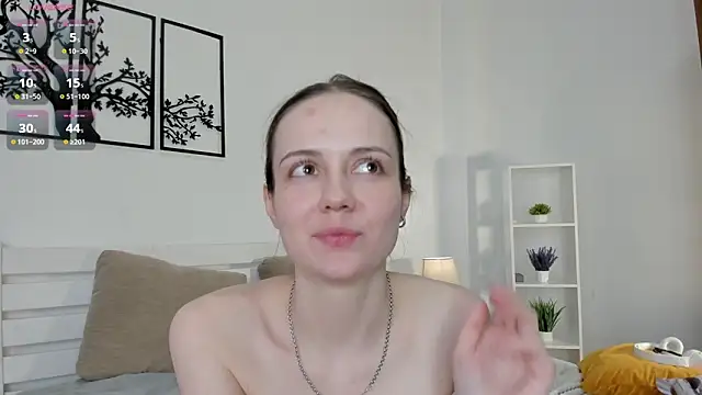 MalvinaTrafford webcam
