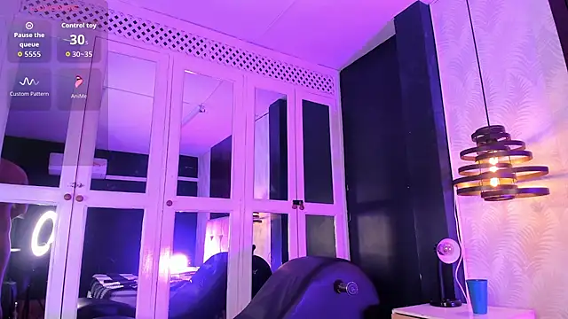 Alex_Kriz webcam