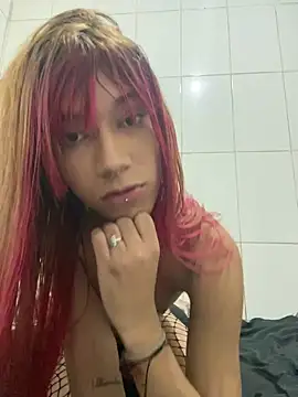 Loen - Trans webcam sex chat