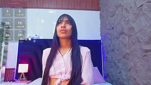 littlee_emilyy_ webcam