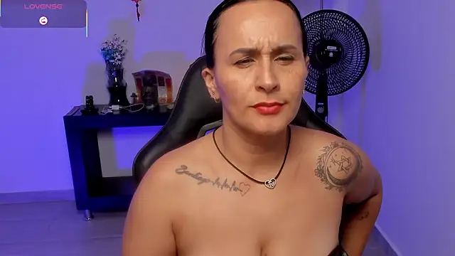 Sara_Charmy
