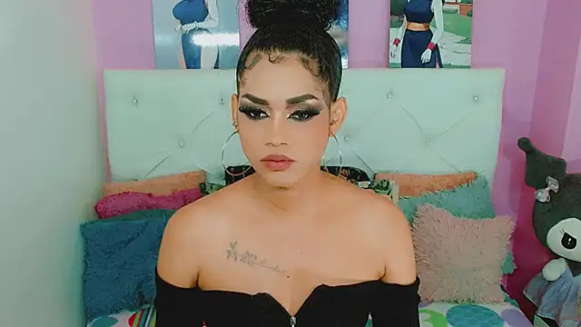 Amanda_bigx live cam on StripChat