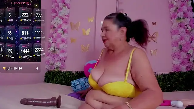 grandmother_milf