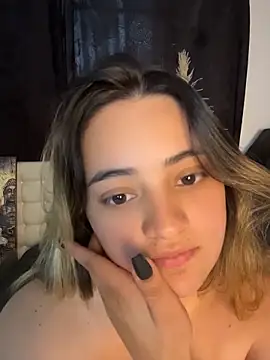 Antonella_Julieta webcam