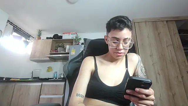 Cutie_Shy_ webcam