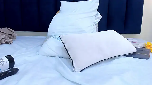 mayaevansmg webcam