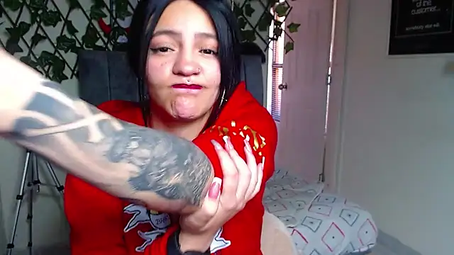 Violettasquirt webcam