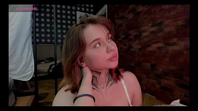 Reeze_elowen webcam