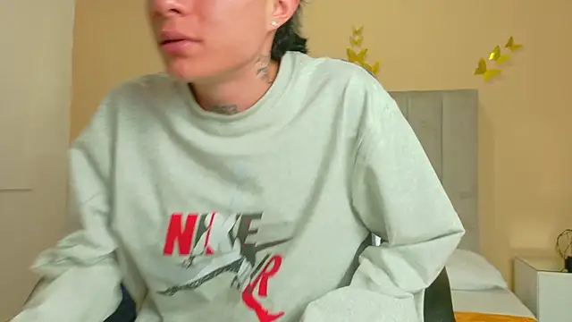 Nascary_Fox live cam on StripChat