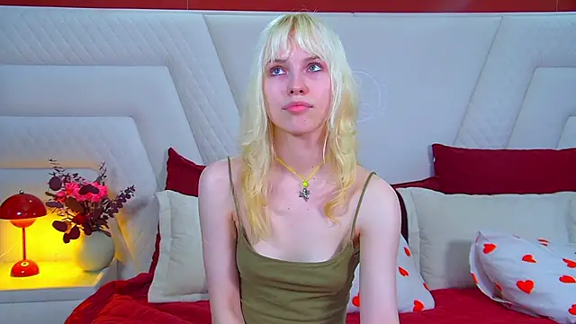 HannahHollis live cam on StripChat