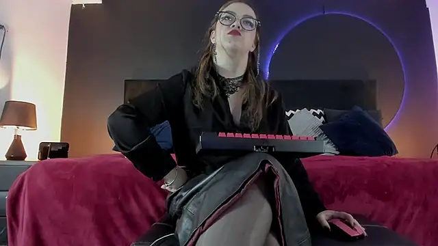 _Jade_16 live cam on StripChat