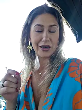 celynaross (Ask my age) - Squirt