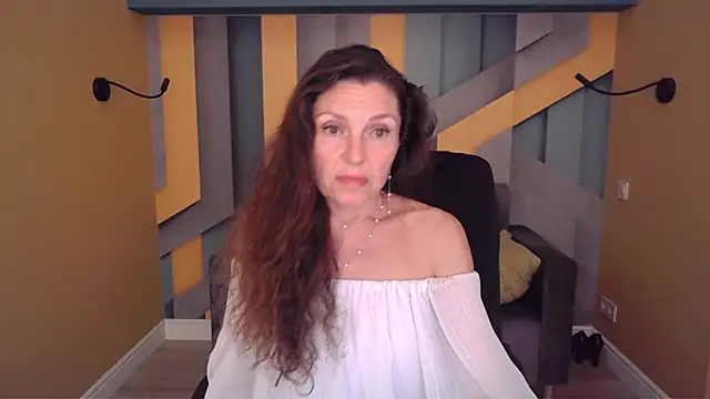 EllaLong live cam on StripChat