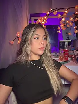 Watch tuckersabrina live on EroticFlix - High definition streams