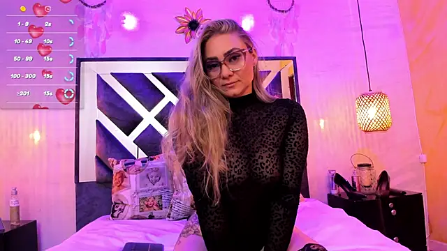 annie_vega17_ webcam