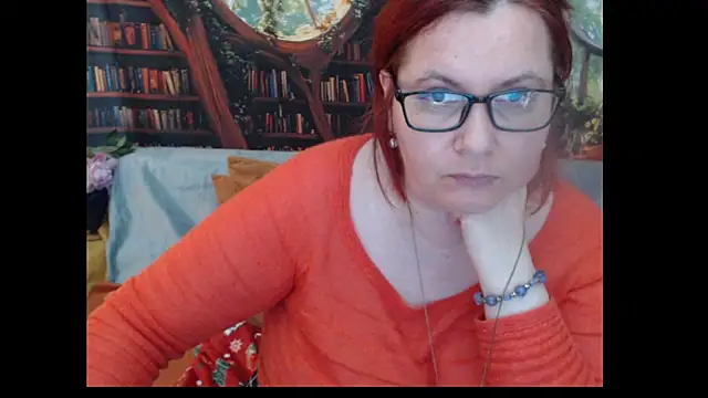 PlayfullMature webcam