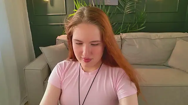 ChloeAster webcam