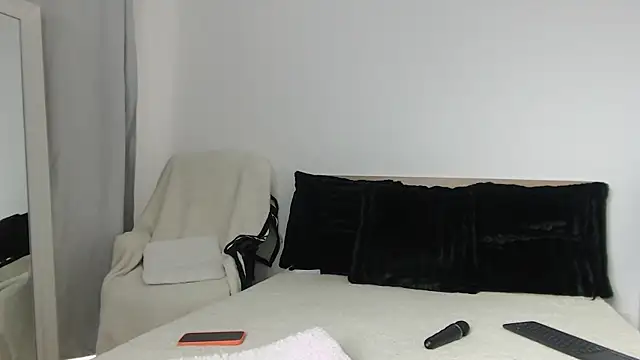 Layla23a webcam
