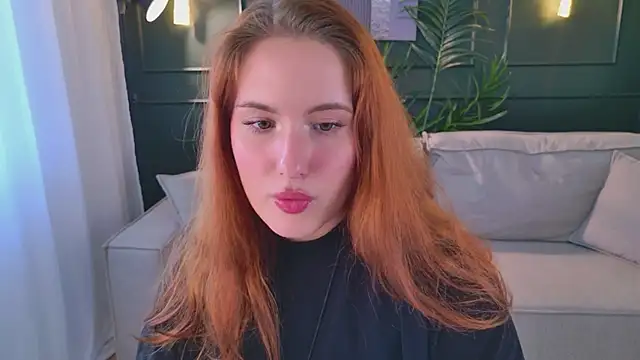 ChloeAster webcam