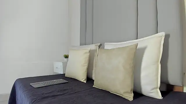 CannelaSmith webcam