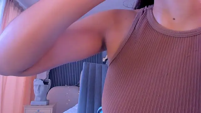 CarolineFyre webcam