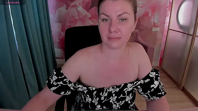 LunaKissesx webcam