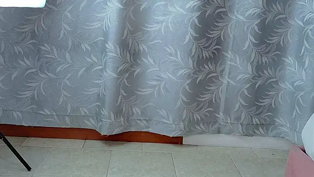 SCARLHETTBROWN webcam