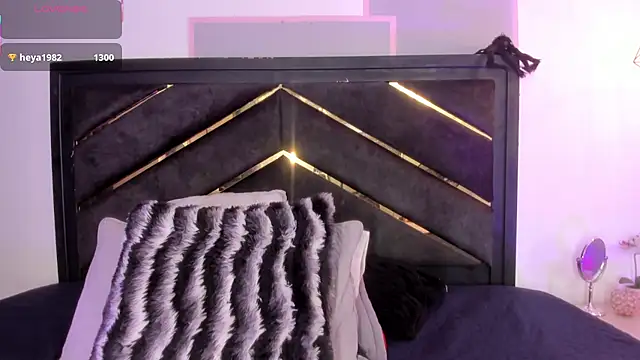 april_jones05 webcam