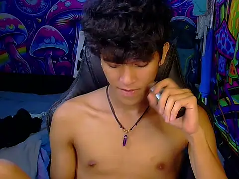 hugekenbigcock webcam