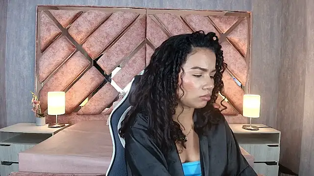 TamaraaHoney webcam