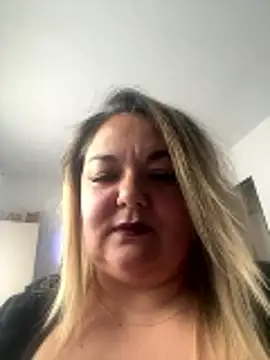 MikyVesela webcam
