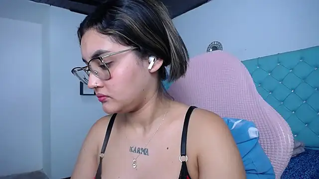 kathe-mills235 webcam