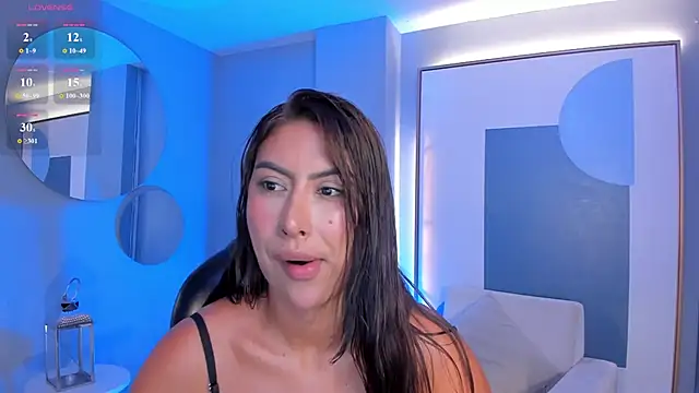 ArianaDumont webcam