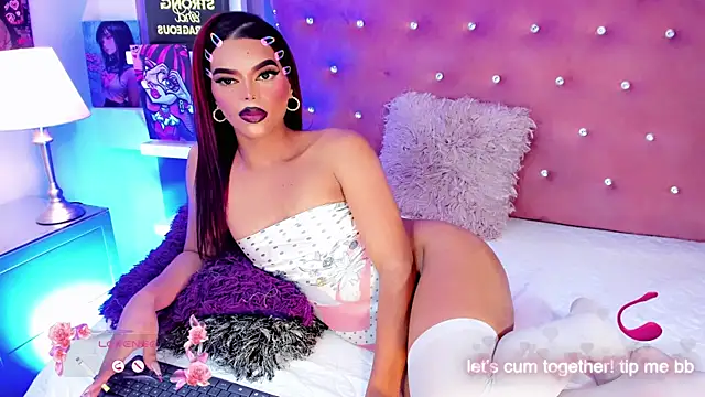 Modella: Diiva_Smiith