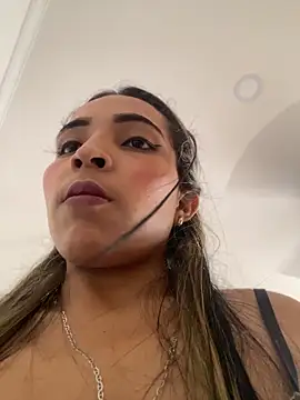 Watch Rosa_25x live on EroticFlix - High definition streams
