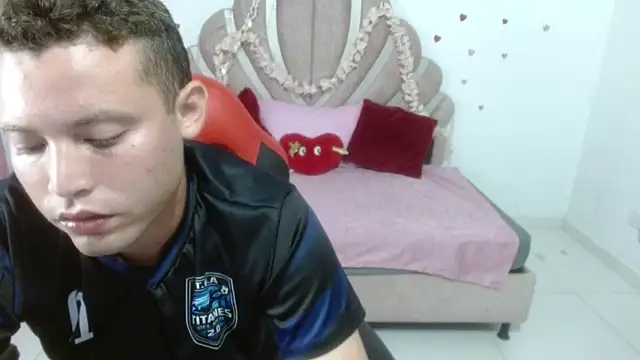 sven_fox723 webcam